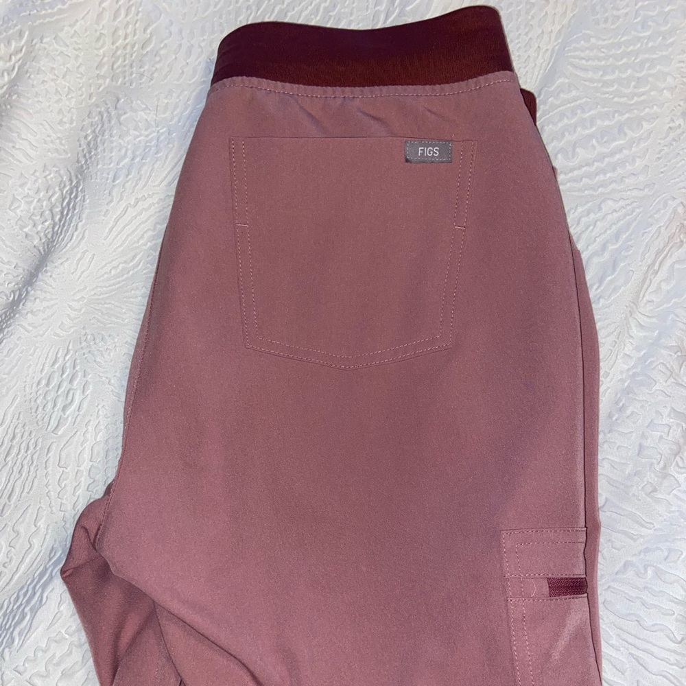 Figs mineral mauve jogger scrub pants